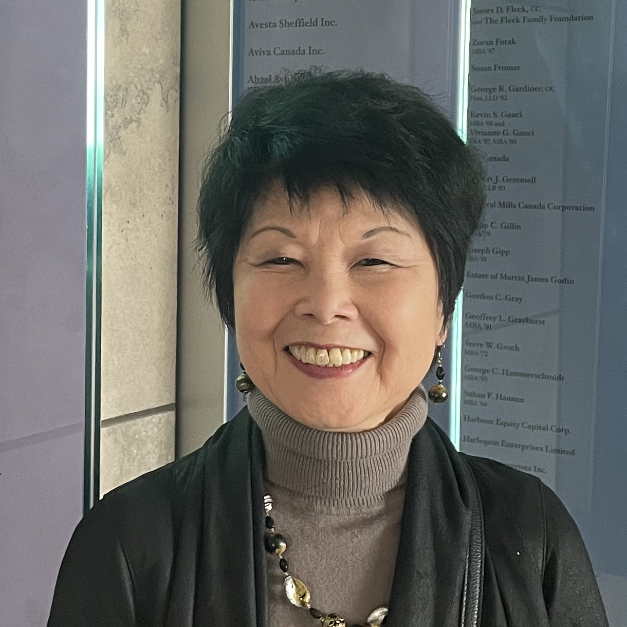 Headshot of Karen L. Kuwahara (MBA ’77)